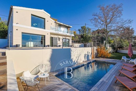 Элитный дом, Allauch, Bouches-du-Rhône