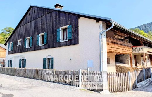 Luxe woning in Mieussy, Haute-Savoie