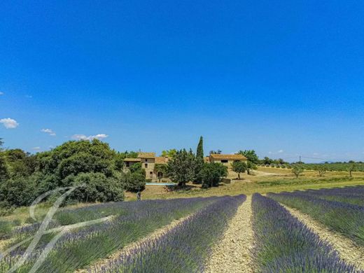 Boerderij in Gréoux-les-Bains, Alpes-de-Haute-Provence