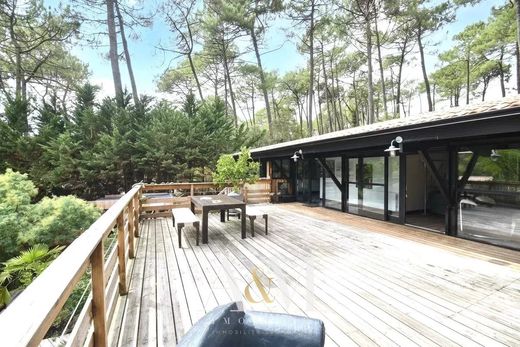 Lacanau, Girondeの高級住宅