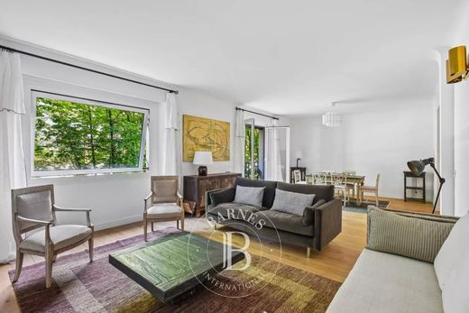 Apartament w Tour Eiffel, Invalides – Ecole Militaire, Saint-Thomas d’Aquin, Paris