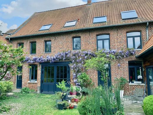 Luksusowy dom w Avelin, North