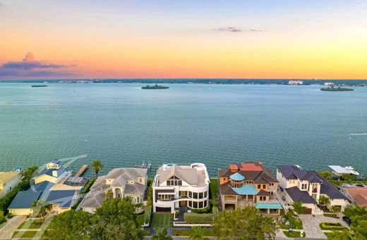 Luxury home in Clearwater, Pinellas County