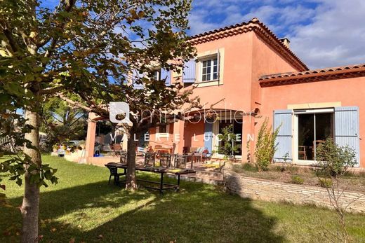 豪宅  Paradou, Bouches-du-Rhône