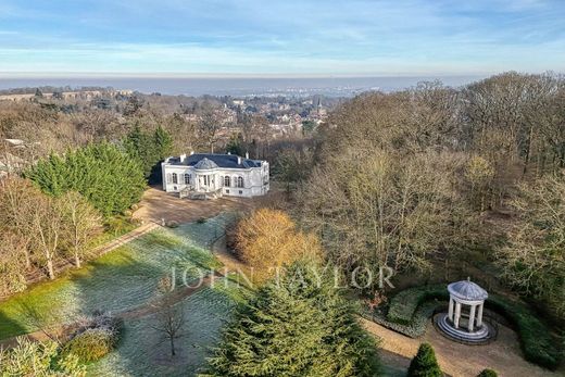 Luxury home in Louveciennes, Yvelines