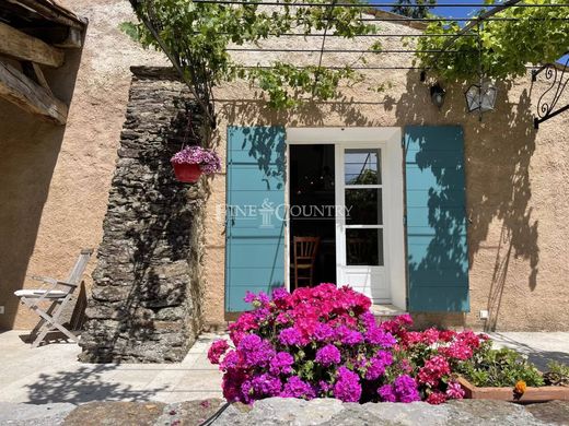 Maison de luxe à La Garde-Freinet, Var