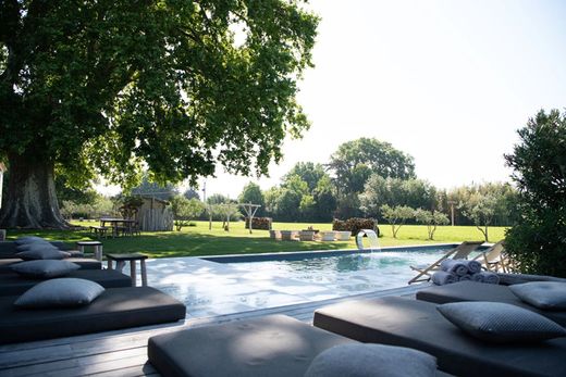 Rural or Farmhouse in Arles, Bouches-du-Rhône