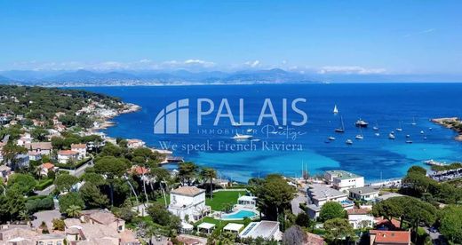 Apartment / Etagenwohnung in Antibes, Alpes-Maritimes