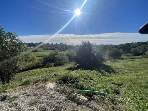 Grond in Mougins, Alpes-Maritimes