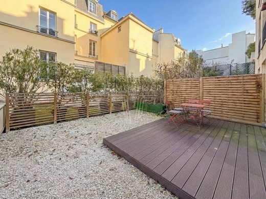 Apartment in Temple, Rambuteau – Francs Bourgeois, Réaumur, Paris