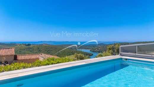 Willa w Bormes-les-Mimosas, Var