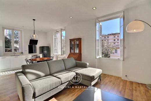 Piso / Apartamento en Ajaccio, Córcega del Sur