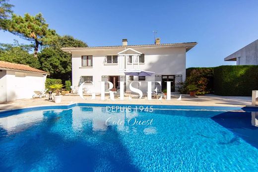 Casa di lusso a Lège-Cap-Ferret, Gironda