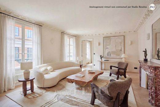 Apartment in Champs-Elysées, Madeleine, Triangle d’or, Paris