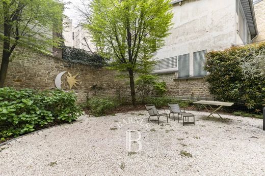 Apartment in Motte-Picquet, Commerce, Necker, Paris