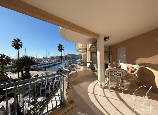 Apartment in Fréjus, Var