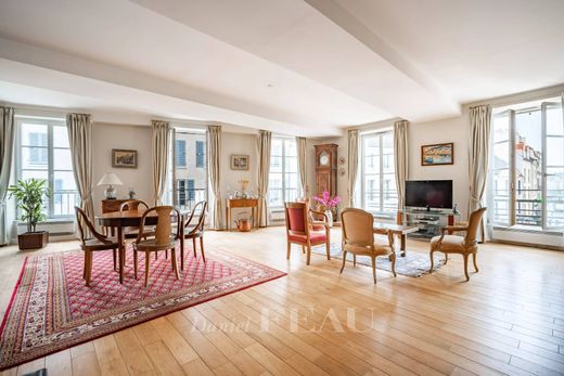 Apartment / Etagenwohnung in Saint-Germain-en-Laye, Yvelines