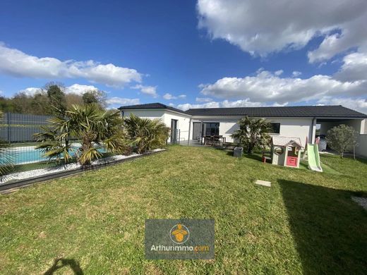 Casa de lujo en Ferrières, Charenta Marítima