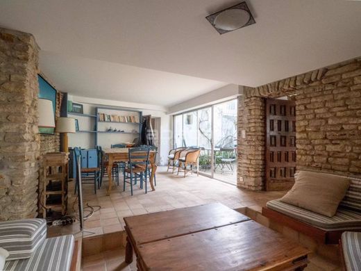 Les Portes-en-Ré, Charente-Maritimeの高級住宅