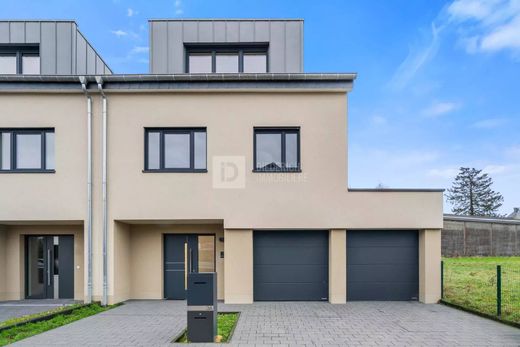 Luxe woning in Rambrouch, Redange