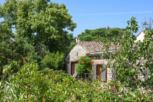 Rustico o Casale a Barjac, Gard