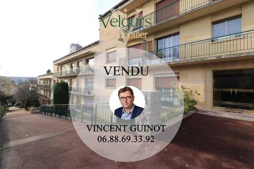 Apartment in Saint-Germain-en-Laye, Yvelines