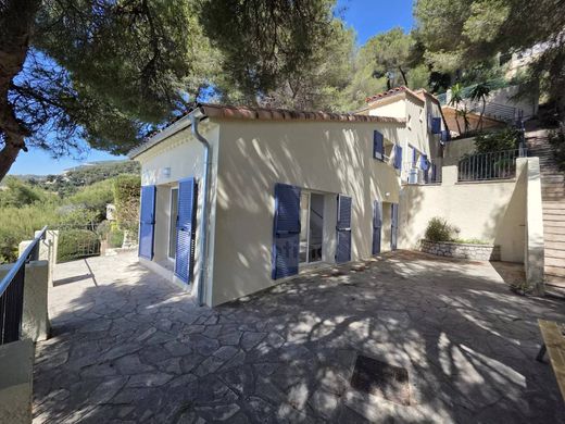 Luxury home in Roquebrune-Cap-Martin, Alpes-Maritimes