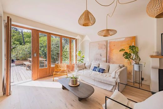 Luxury home in Pyla sur Mer, Gironde
