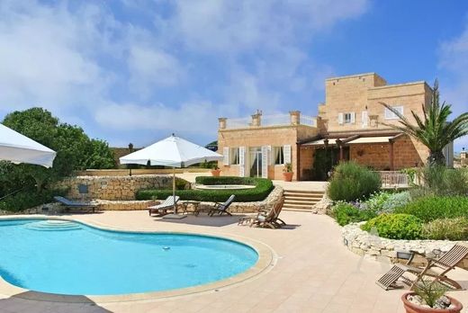 Villa à Imġarr, L-Imġarr