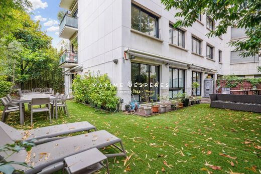 ﺷﻘﺔ ﻓﻲ Neuilly-sur-Seine, Hauts-de-Seine