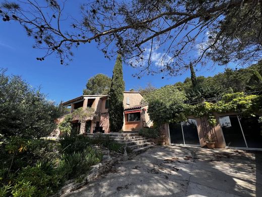 Вилла, Cotignac, Var