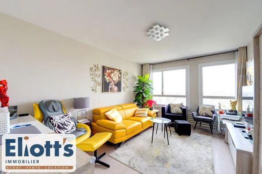 Apartment in Salpêtrière, Butte-aux-Cailles, Croulebarbe, Paris
