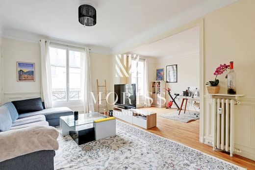 Daire Monceau, Courcelles, Ternes, Paris
