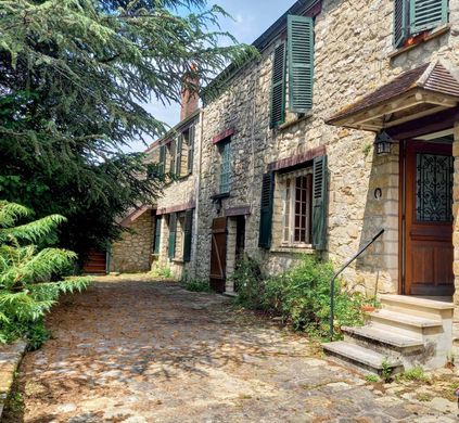 Luxury home in Bois-le-Roi, Seine-et-Marne