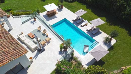 Luxury home in Mougins, Alpes-Maritimes