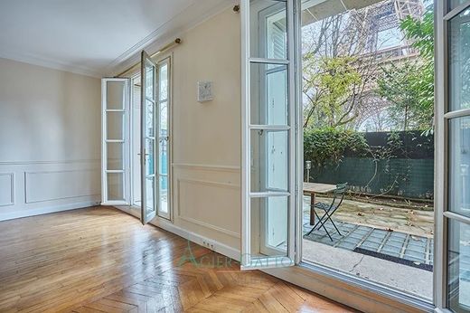 Appartement à Tour Eiffel, Invalides – Ecole Militaire, Saint-Thomas d’Aquin, Paris