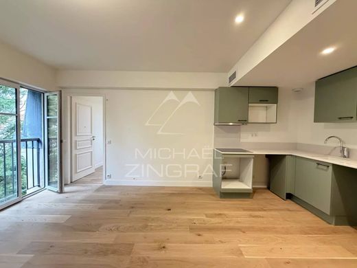 Apartment / Etagenwohnung in Arcachon, Gironde