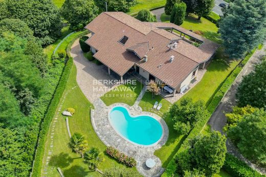 Villa in Inverigo, Provincia di Como