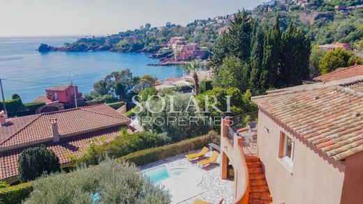 Villa a Théoule-sur-Mer, Alpi Marittime