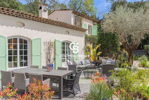 Villa a Roquefort-les-Pins, Alpi Marittime