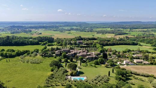 Luxury home in Uzès, Gard