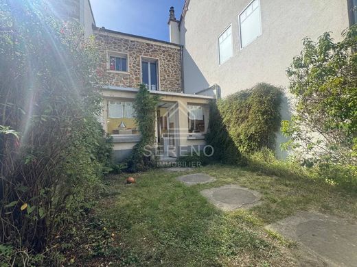 Casa di lusso a Nogent-sur-Marne, Val-de-Marne