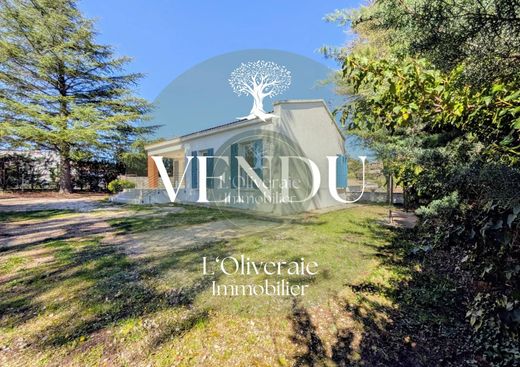 Casa de lujo en La Destrousse, Bocas del Ródano