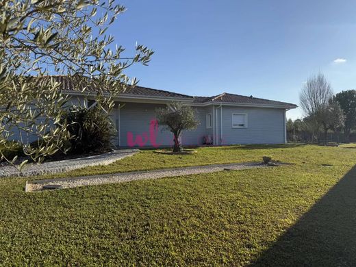 Luxury home in Heugas, Landes