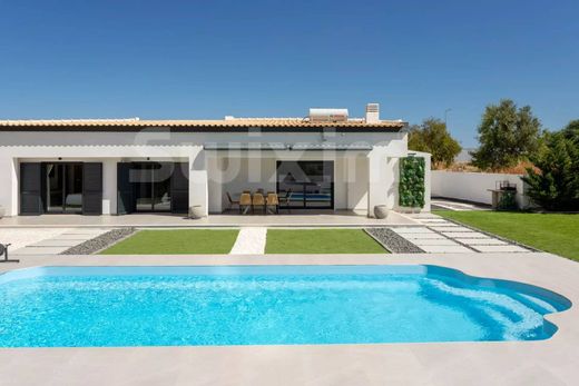 Luxury home in Armação de Pêra, Silves
