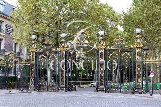 Daire Champs-Elysées, Madeleine, Triangle d’or, Paris