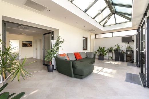 Luxury home in Pontpierre, Mondercange