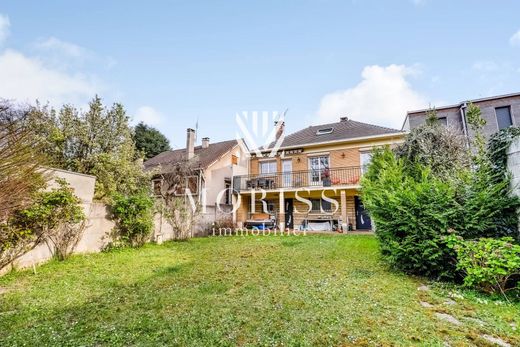 Luxus-Haus in Champigny-sur-Marne, Val-de-Marne