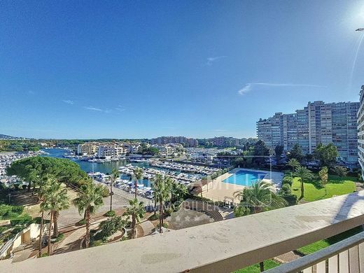 Appartement à Mandelieu-la-Napoule, Alpes-Maritimes