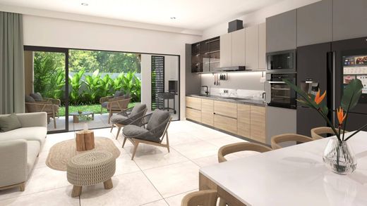 Duplex a Tamarin, Black River District